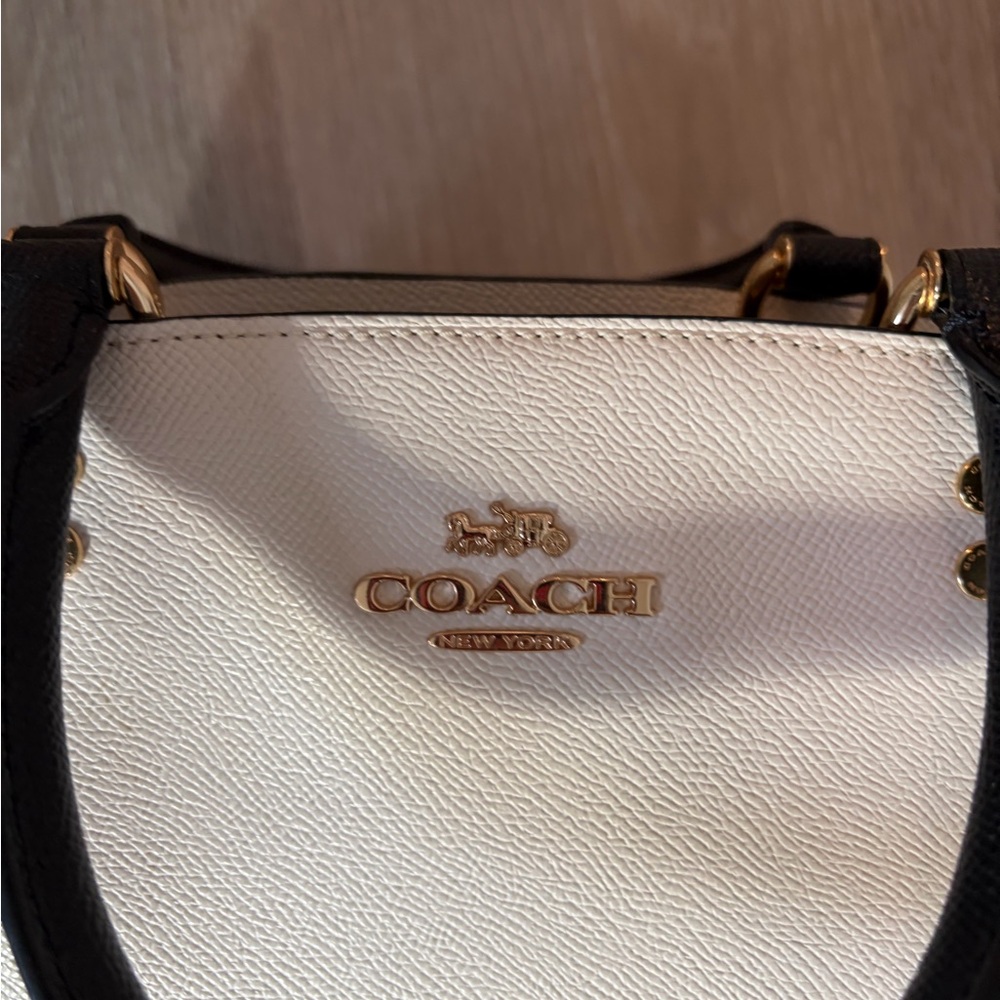 Coach Cream and Black Shoulder Bag